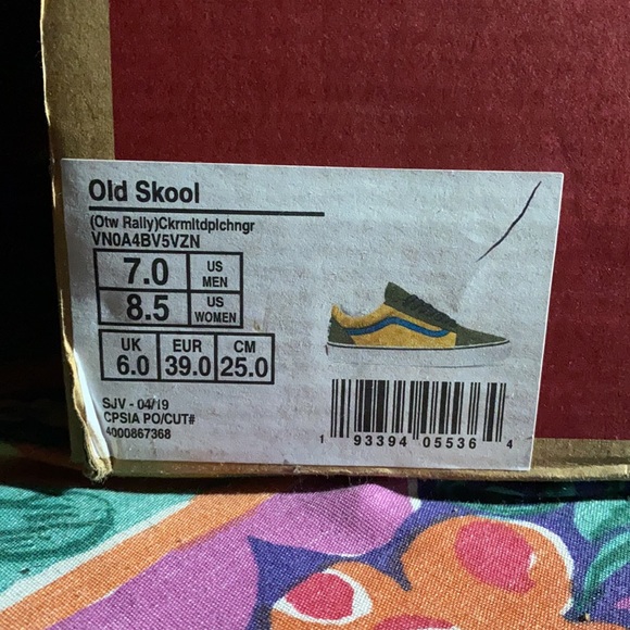 VANS 🤓 4  SALE ☀️ !!!! - Picture 2 of 2